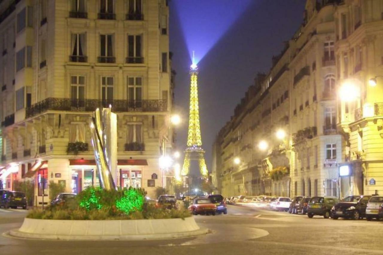 Appartement Gorgeous Eiffel Tower Parijs